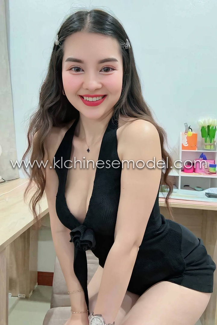 Nadia 11